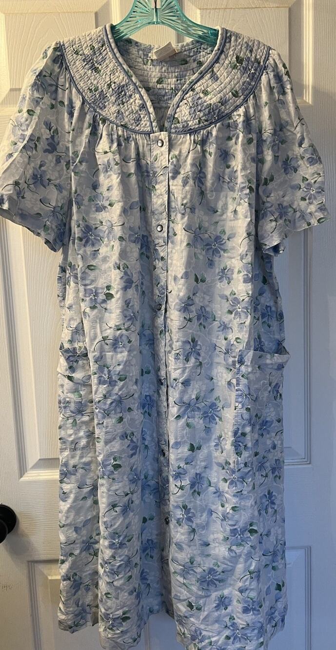 Vtg Barbizon Seersucker Duster Housecoat Snap Front Floral Blue Smocked L